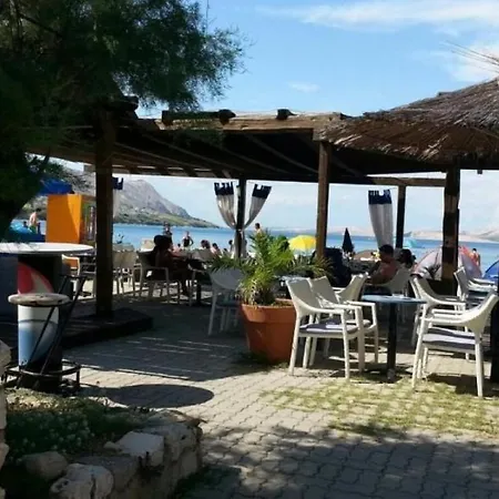 Ena Pag Town